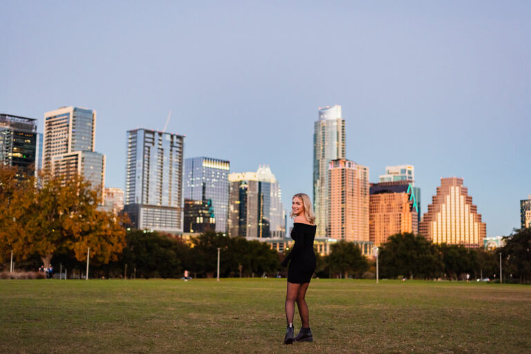 austin skyline at butler park senior girl photos
