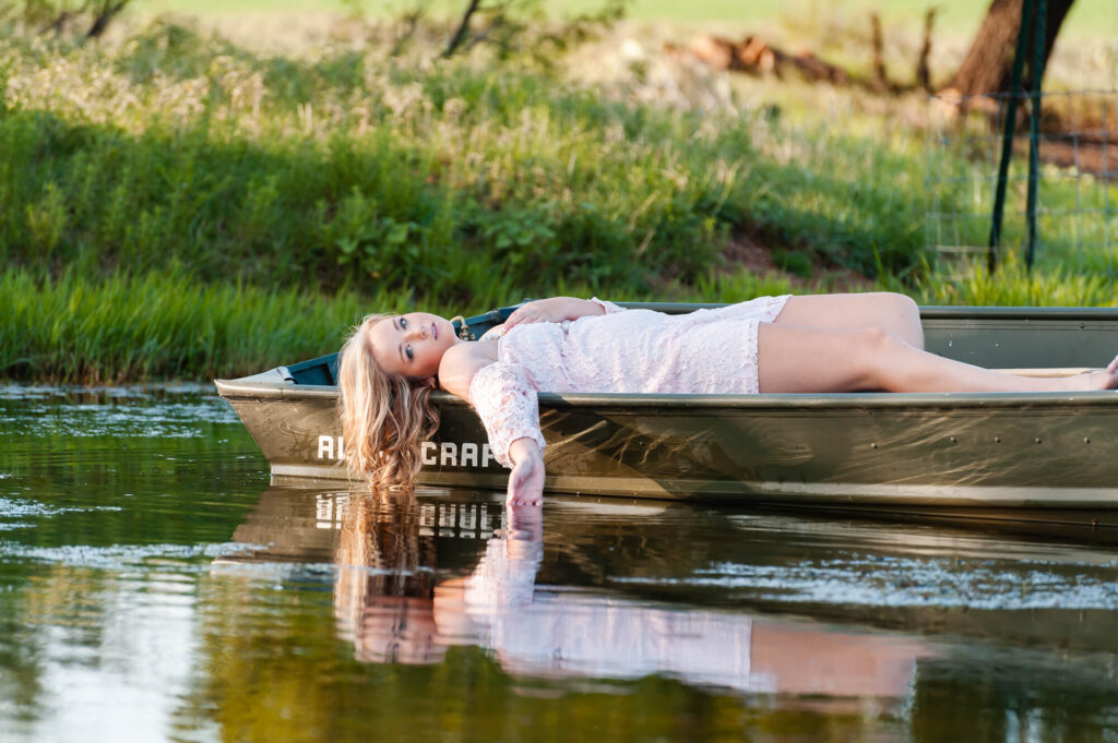 The Power of Positive Body Image in Senior Photography