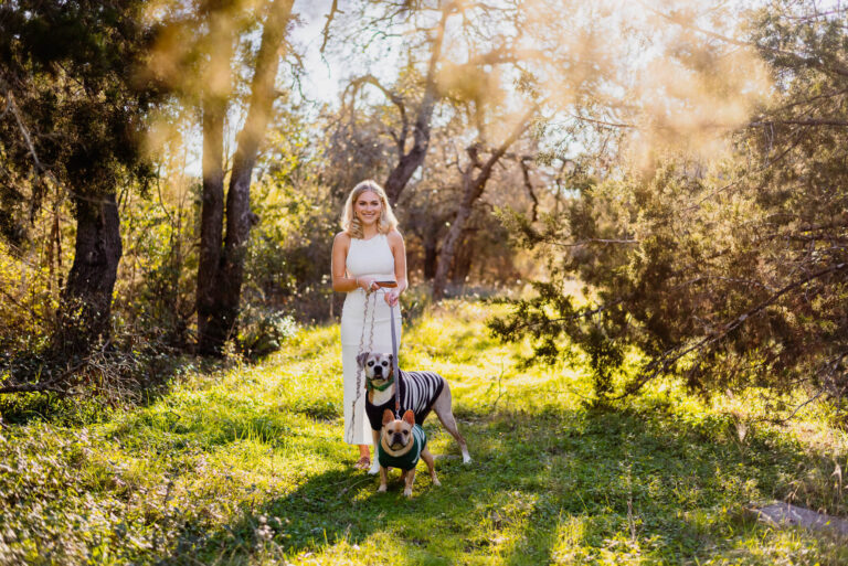 Tips for Including Your Dog in Your Senior Pictures