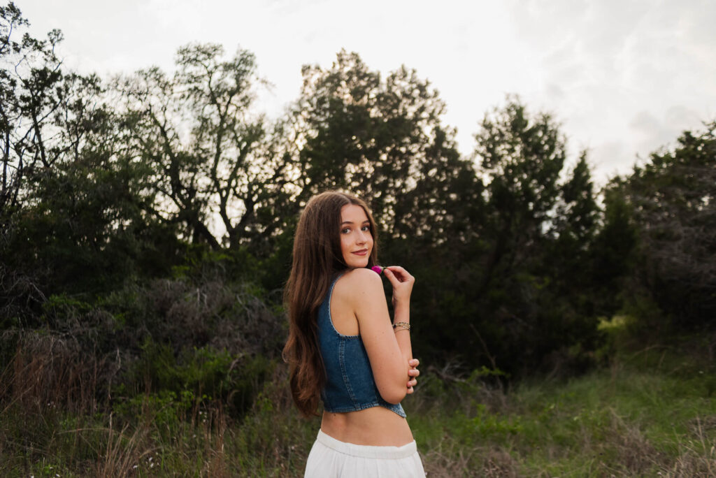 What to Wear for Senior Pictures: A Complete Style Guide