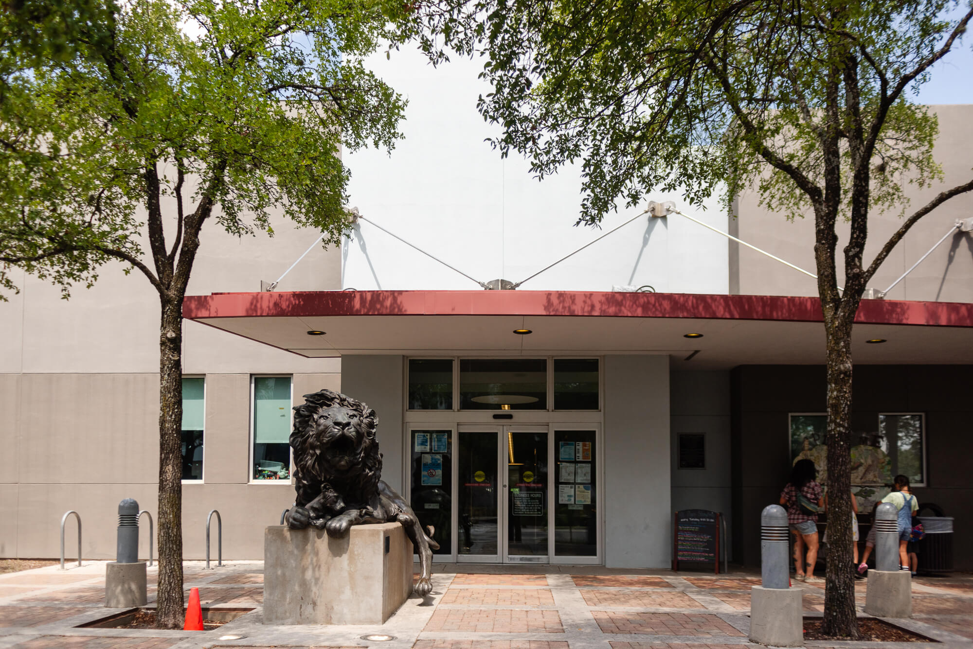 the front of windsor park library branch in austin texas