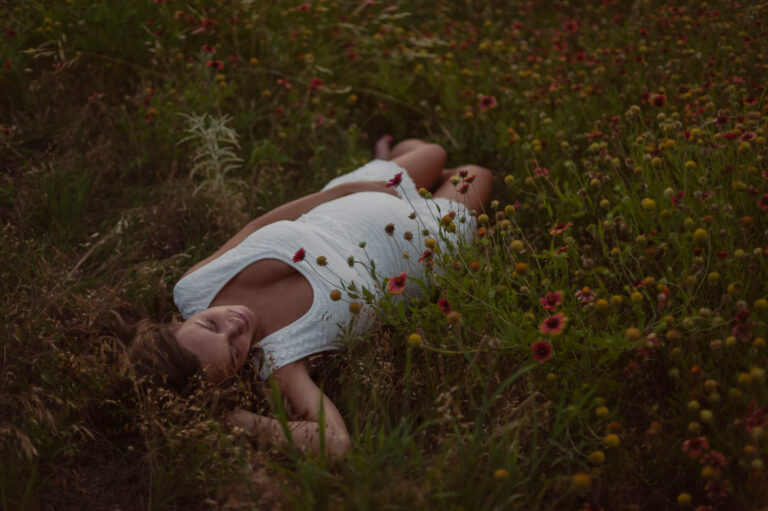 Outdoor Maternity Session Filled with Wildflowers