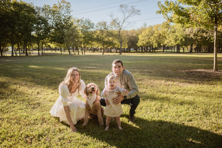 Family Focus: Cascalenda Family Photos with a Toddler and Their Dog